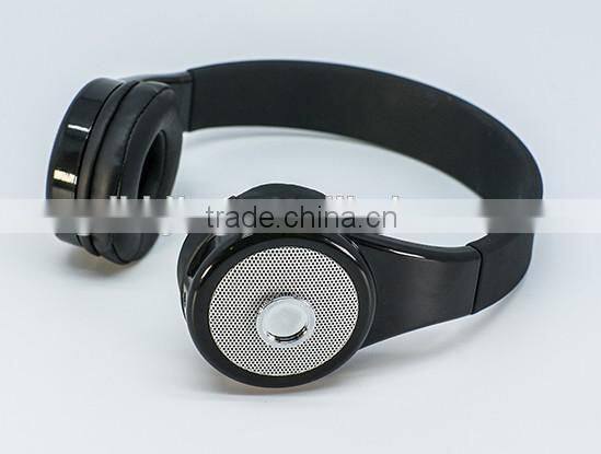 noise cancelling and bass heavy cheap wireless headphone for young people