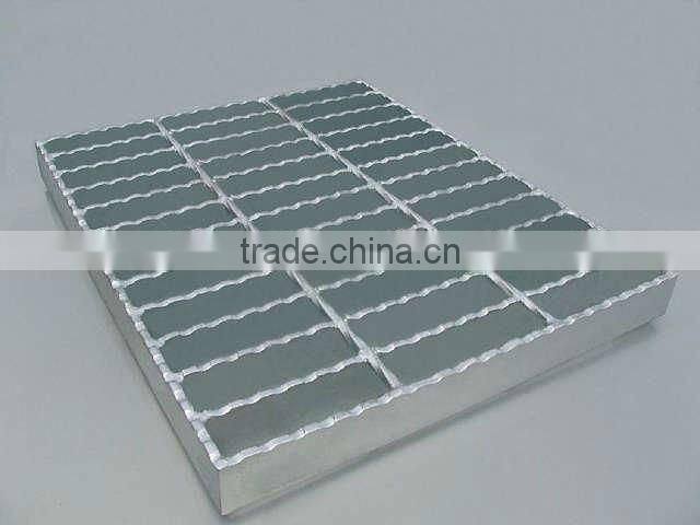 Flooring Steel Grating,Stair treads, mezzanine flooring, trench cover cost and specification