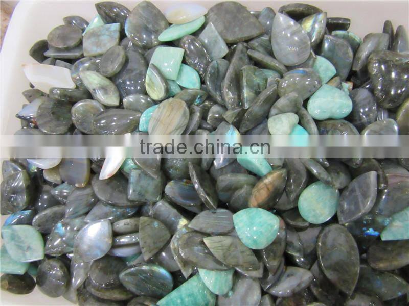 China wholesale labradorite stones/labradorite gravel