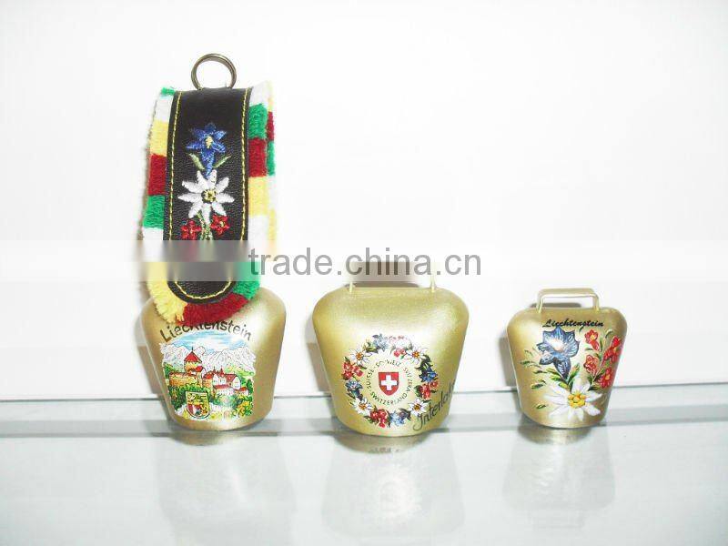 1.75" painted swiss cowbell for souvenir A4-C018 without strap,colors vary (A317)