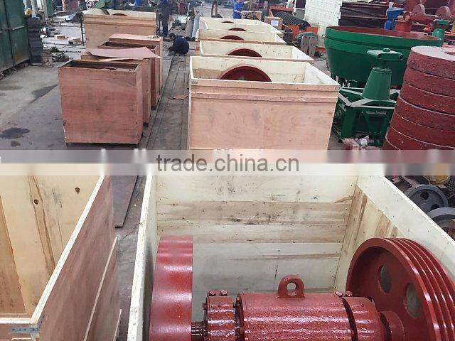 Diesel engine portable mobile type small jaw crusher PE150*250&PE250*400&PE200*300