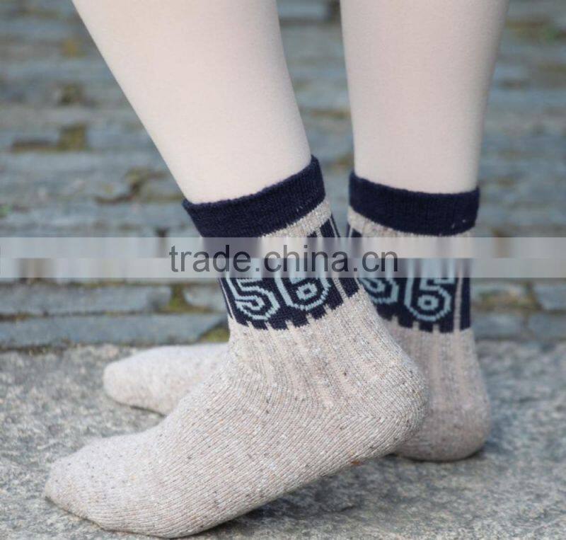 Oskate woman sports sock, knitted cotton woman sock