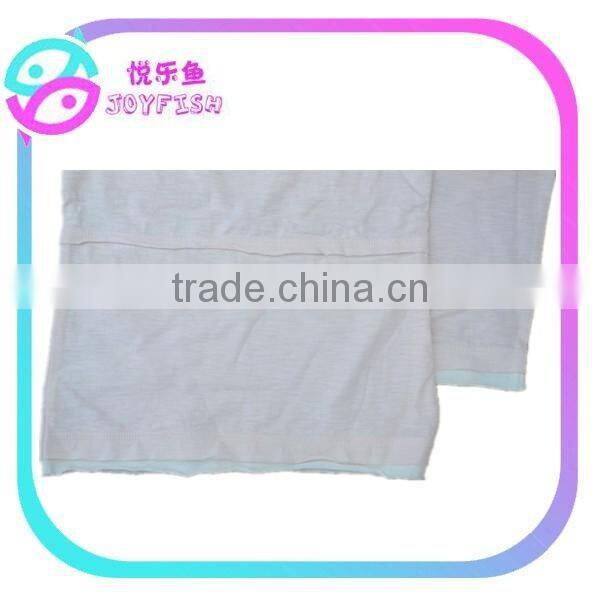 V-neck cotton baby top