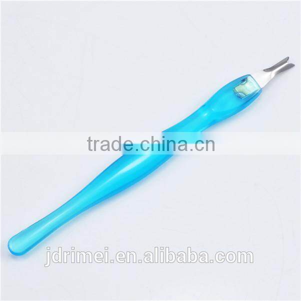 Cutticle pusher for dead skins