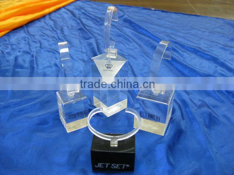 retail countertop colorful acrylic/crystal C-Ring watch display block stand with printing logo
