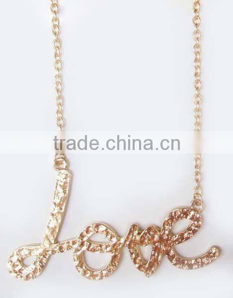 Hot Selling "Love" Fashion Jewelry Necklace