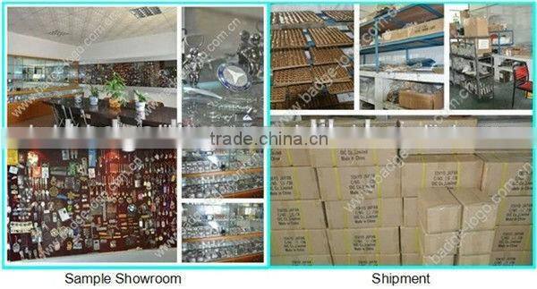 Gold Foot Shape Beer Bottle Opener with Ring