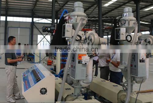 Plastic molding machine for labyrinth drip irrigation tape machine