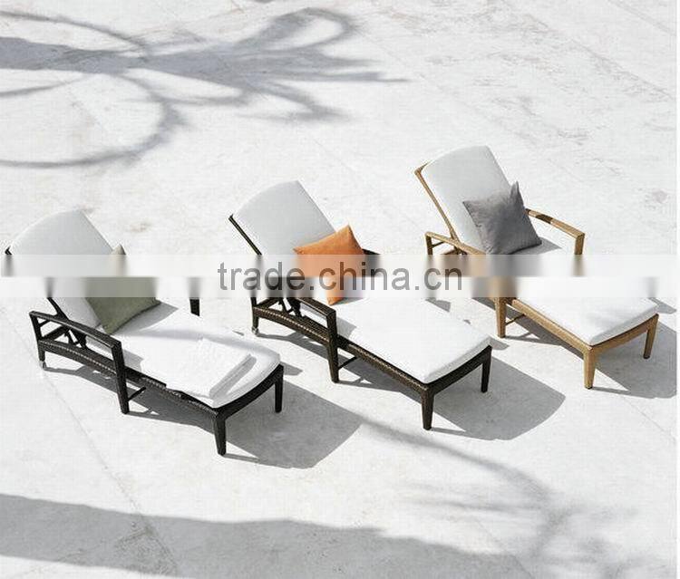 Resin Wicker Patio Furniture Sun lounger With waterproof Cushion