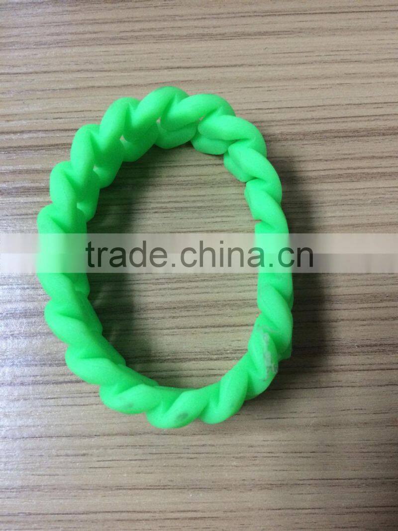 Personalized compilation Hemp flowers shaped silicone bracelet