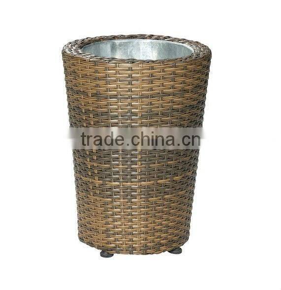 Large and nice rattan garbage bin