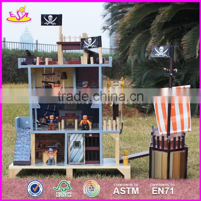 2017 new design boys pretend play wooden pirate doll house with pirate boat W06A162