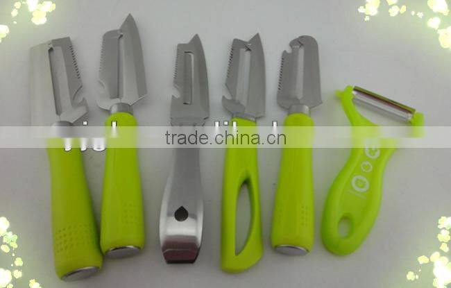 Heavy-duty Cutlery Deluxe Vegetable Peeler Serrated Swivel Peeler