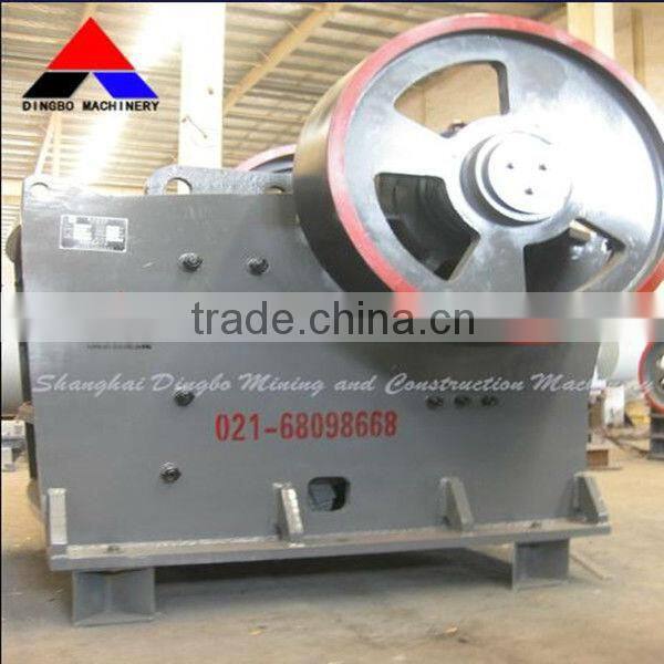 large river rock stones crusher