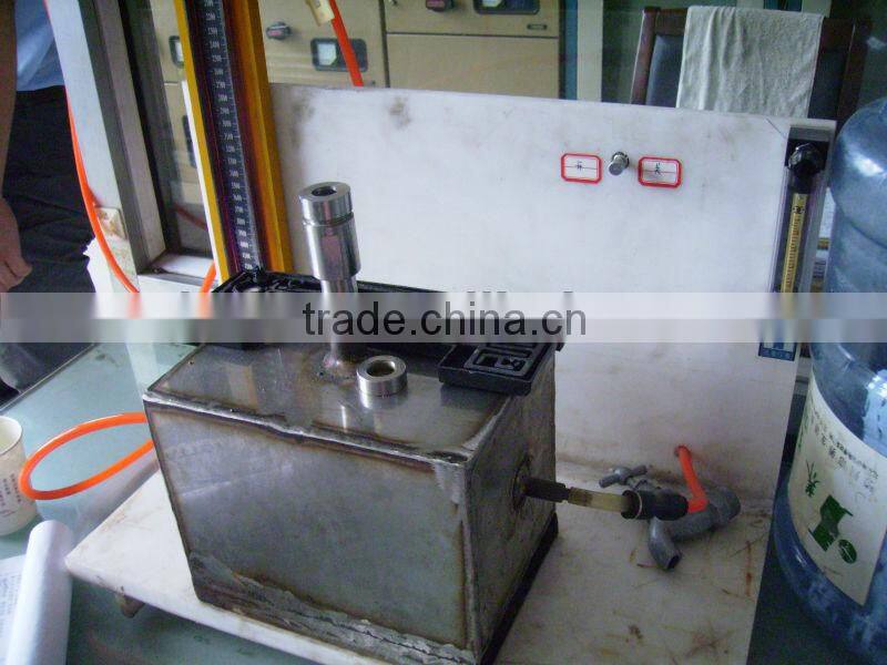 Maintenance free sealed lead acid storage battery