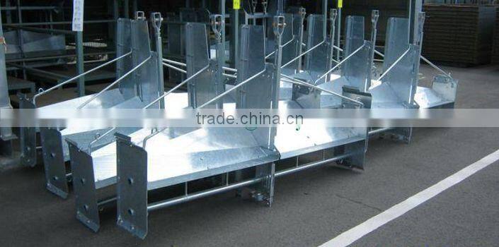 Recyclable and high efficency machine for dung of poultry floor