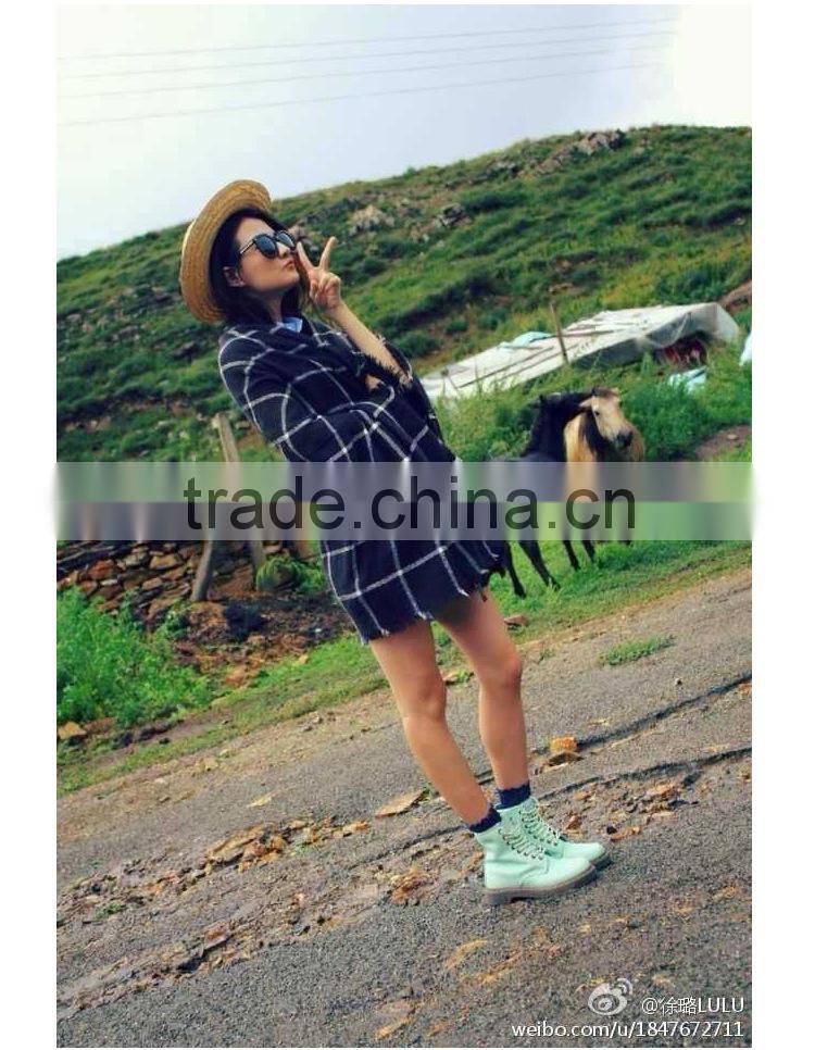 The spring and autumn and winter scarf cashmere scarf shawl and thickened long paragraph Korean students collar British lattice