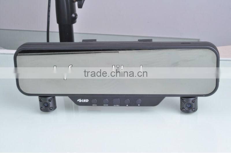 Vehicle traveling data recorder