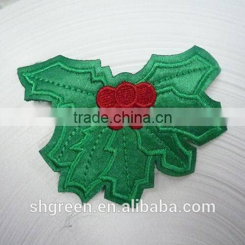 Eco-friendly green leaf-shaped iron on embroidery label