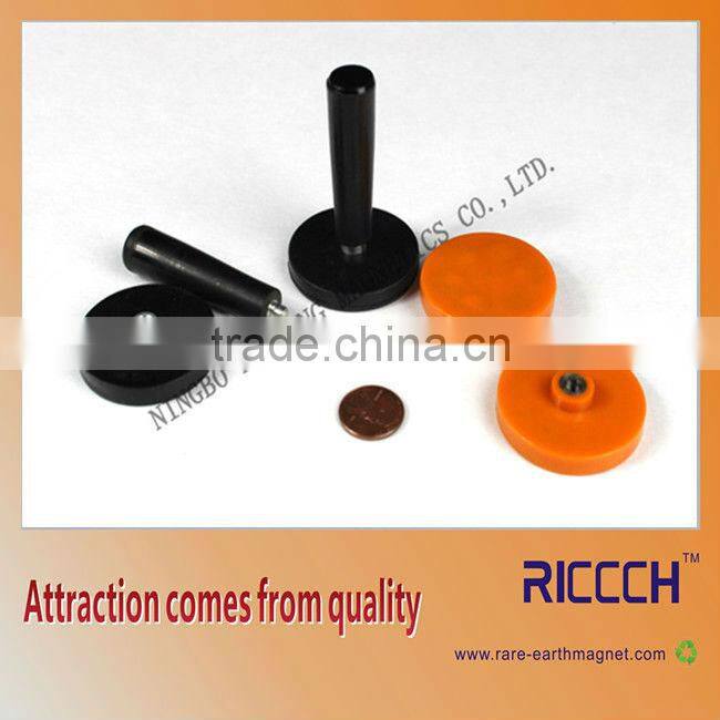 Permanent rubber coated magnet