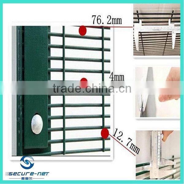 Anti-climb welded mesh panel fence for prison high security