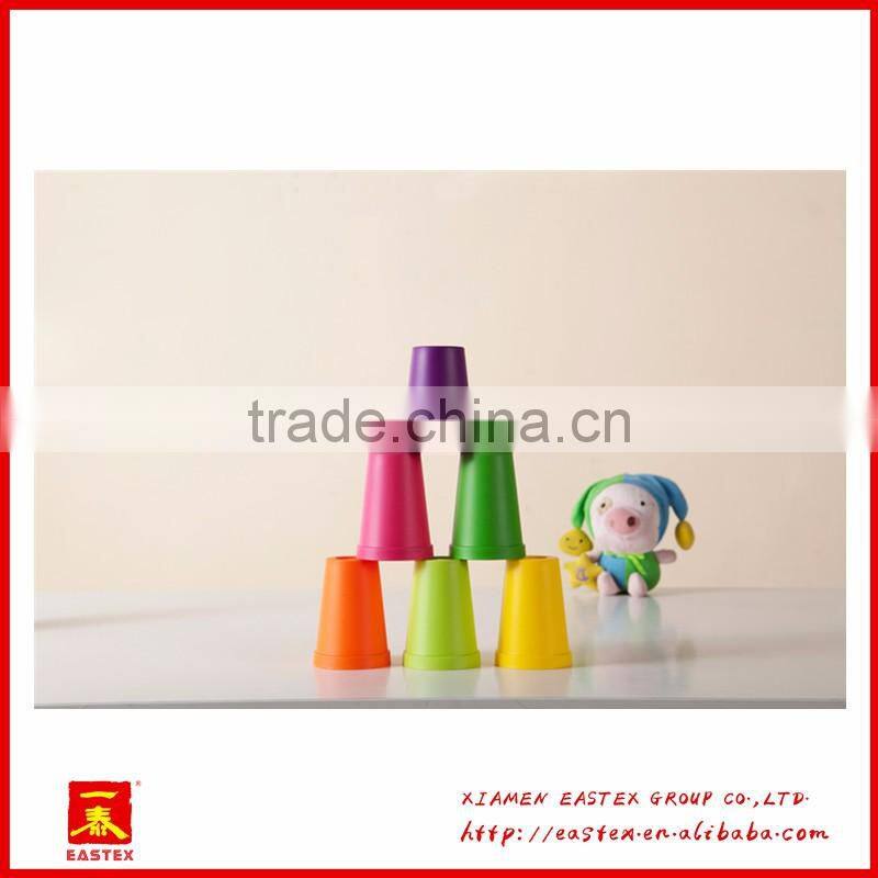 Hot selling plastic colorful 7 pieces rainbow cups set