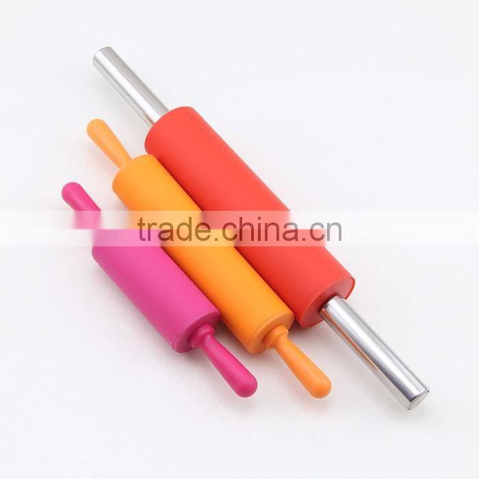 Stainless Steel Handle Silicone Cover Pastry Rolling Pin