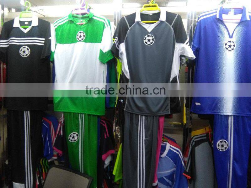 2016 Juqian custom wholesale soccer uniforms or adult