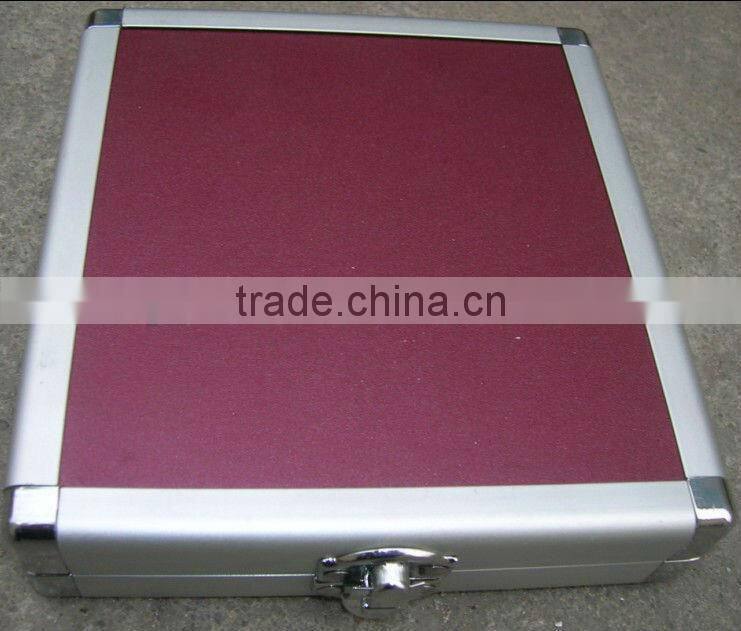 aluminum CD/DVD storage case with metal carry handle