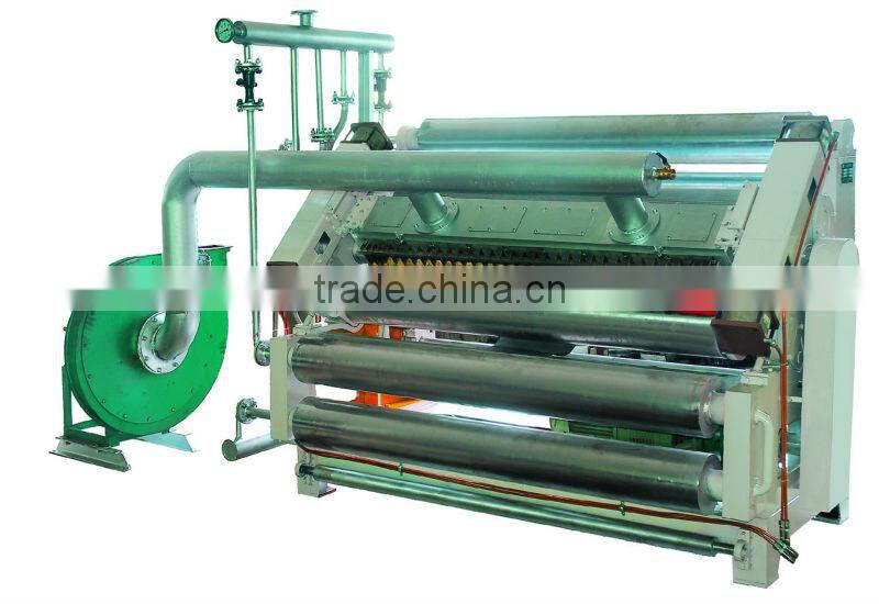 Automatic corrugated cardboard manufacturing machine