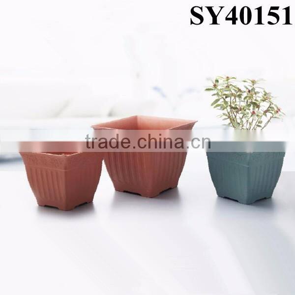 Round large painting plastic pot wholesale