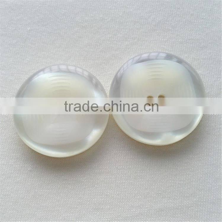 Wholesalers white plastic round handicraft wholesale button