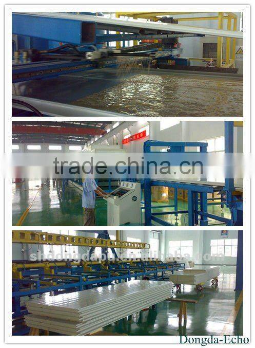 Rigid foam polyurethane for continue sandwish panels