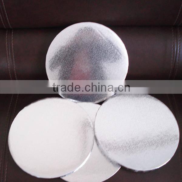 Glossy Ivory board cake pads/cake circles