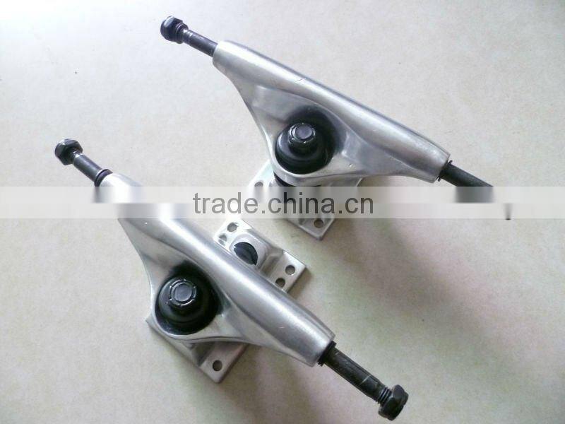 Skateboard Truck 006