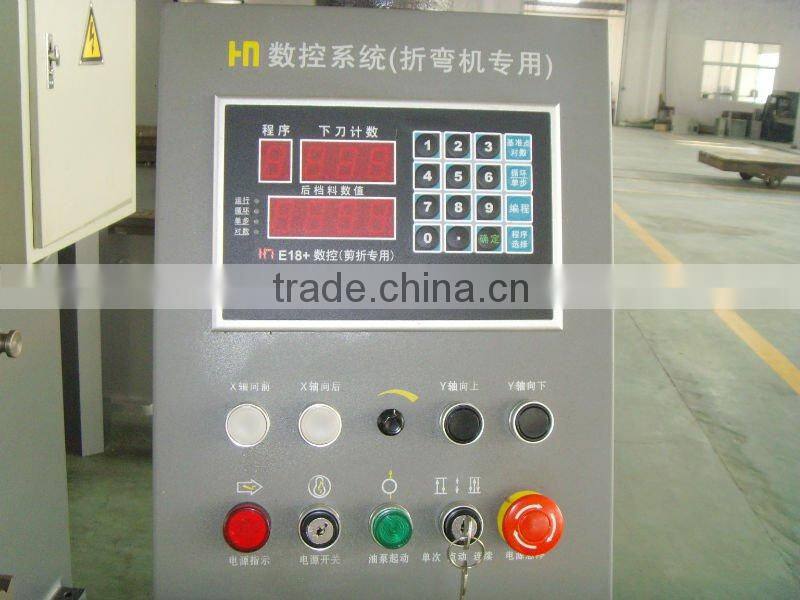 Hydraulic bending machine