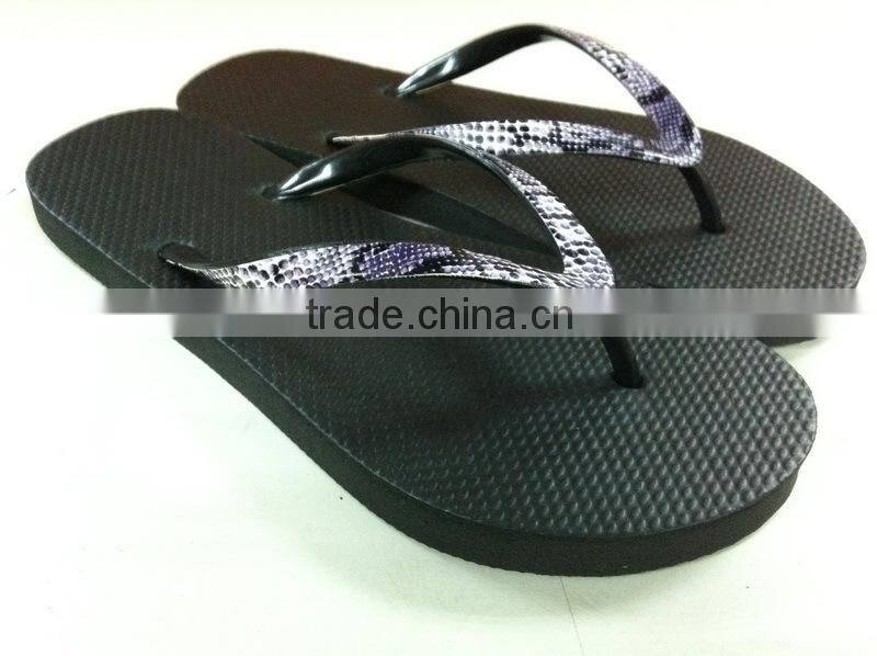 latest sex leopard color strap beach women rubber flip flop charms