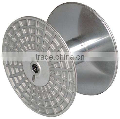 Aluminium beam for warping machine