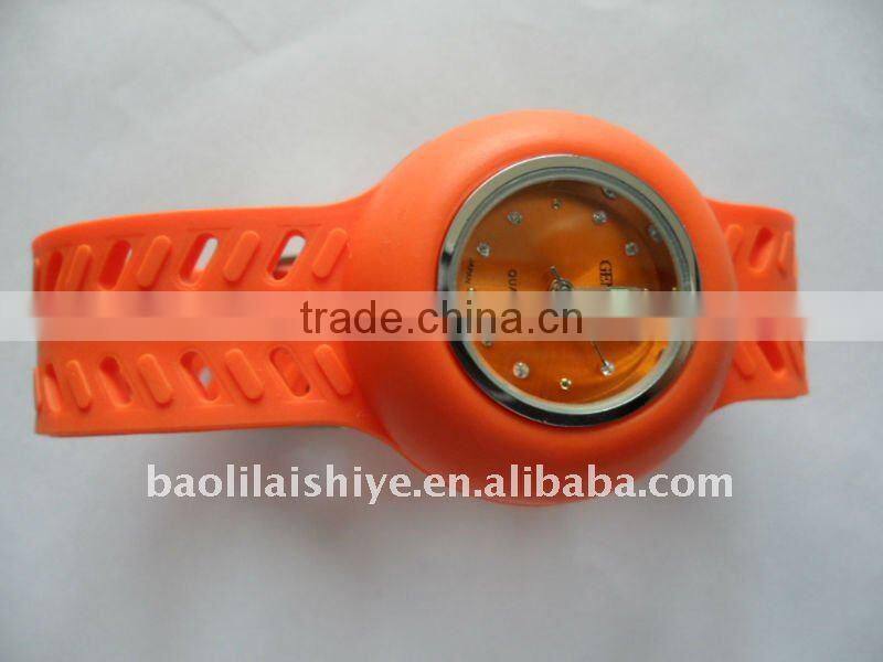 Silicone Wristwatch for Kids ,NEW fashion !