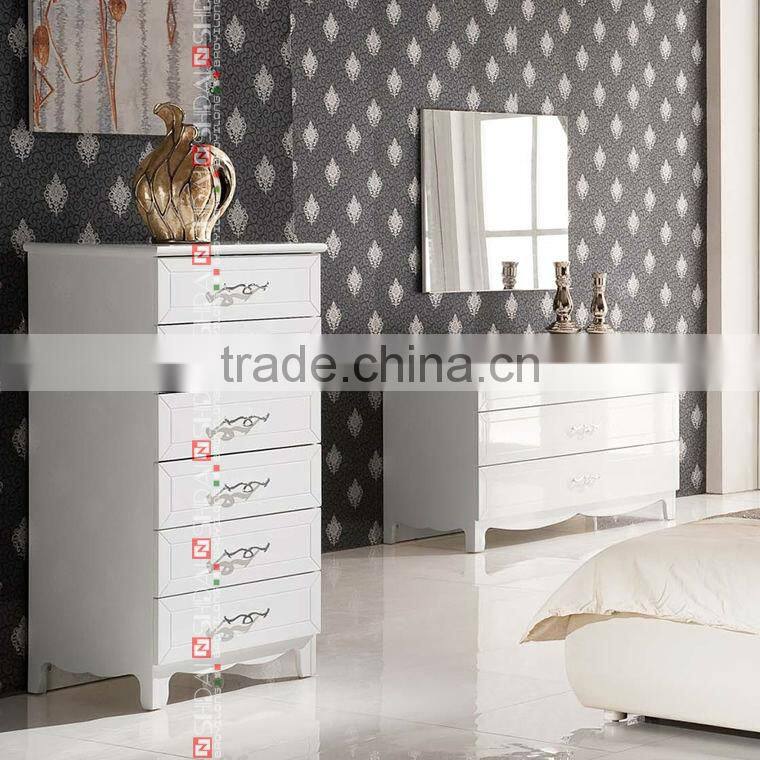 divan bed design, circular beds, embroidery bed cover designs B9014