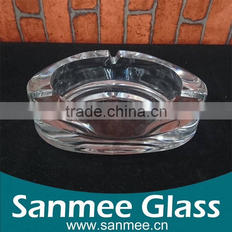 Clear Triangle Glass Custom Cigar Ashtray for Wholesale