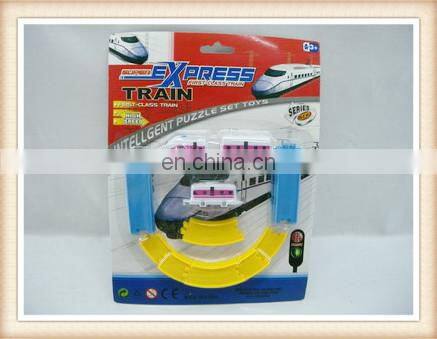 kids assemble Funny wind up express train toys with road sign railway toys