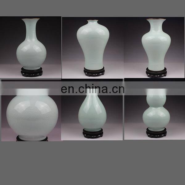 Light Celadon Crackle Chinese Porcelain Vases For Table Lamp