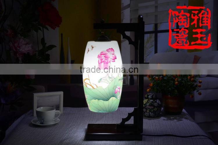 ceramic handpainted antique wooden table lamp for hotel