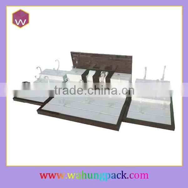 Customized Plastic Watch Display Showcase/Luxury Display Trays For Watches Wholesale