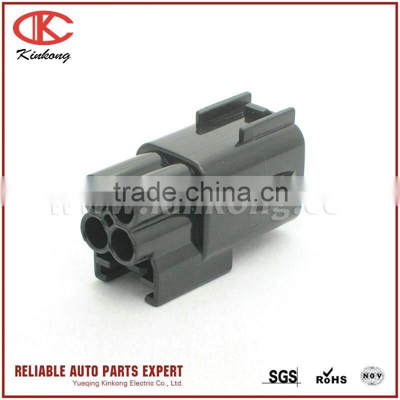 Yazaki 4 pin male waterproof electrical connector