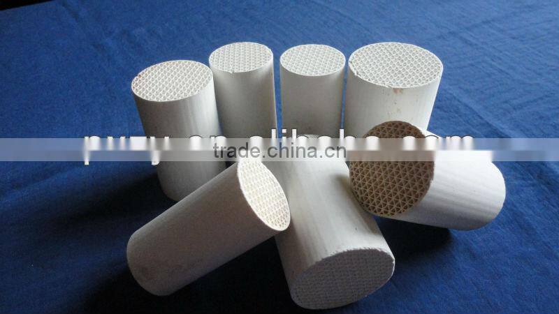 Ceramic honeycomb catalyst carrier ,for automobile and motorcycle waste gas purification