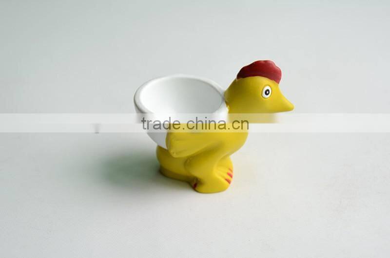 new design chicken shape design polyresin egg holder for breakfast
