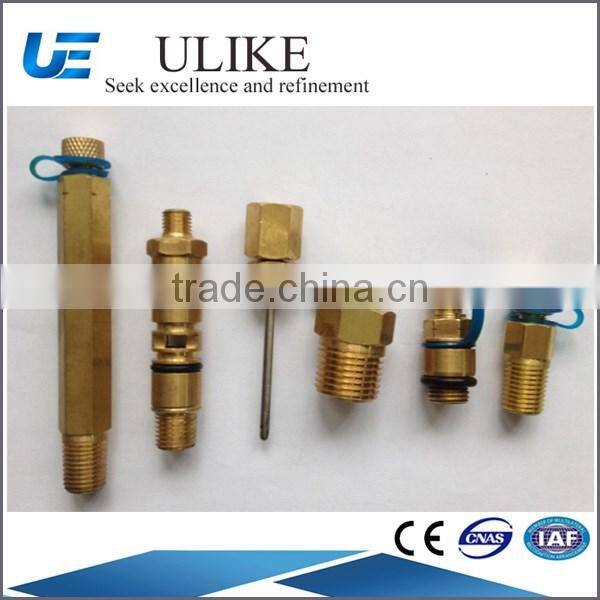 Pressure and Temperature Test Plugs