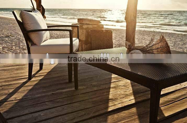 2017 Trade Assurance New Design outdoor comfortable famous modern pe rattan handmade dining chairs